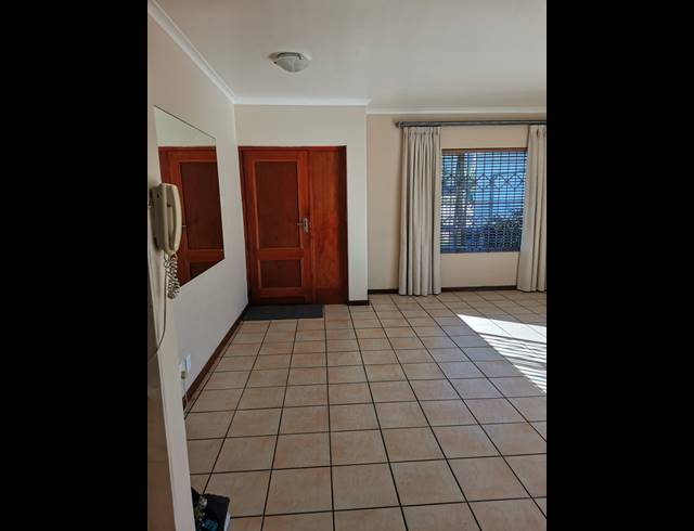 3 bed property to rent in TABLE VIEW